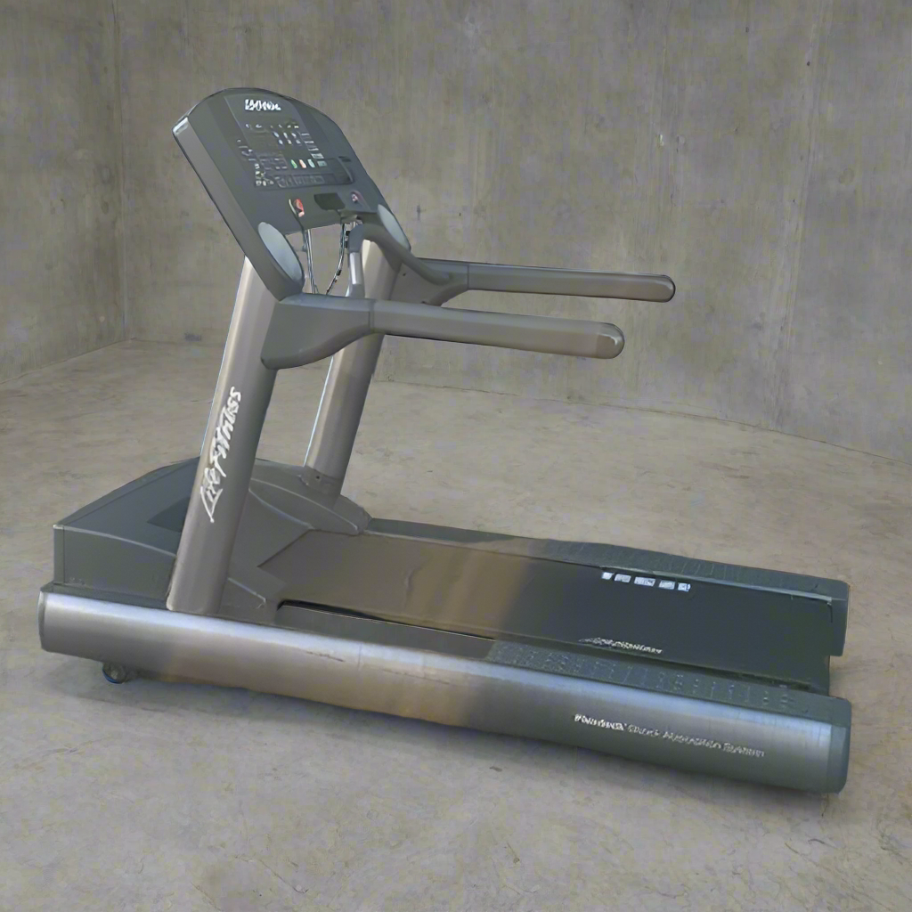 Life Fitness 95Ti Treadmill