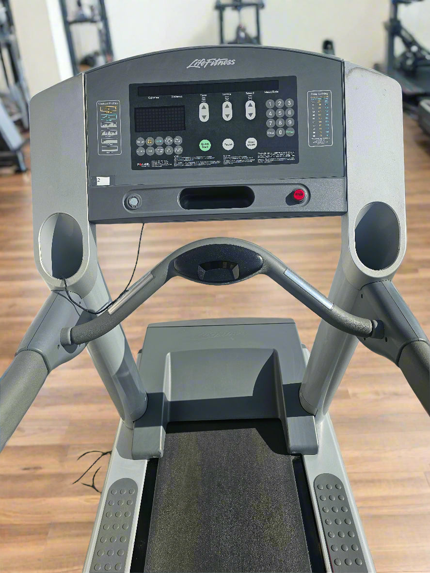 Life Fitness 95Ti Treadmill