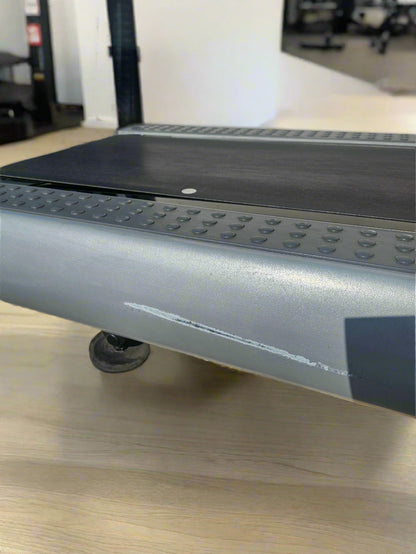 Life Fitness 95Ti Treadmill