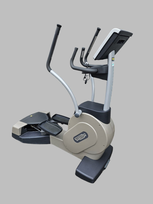 Technogym 700i Crossover / Wave