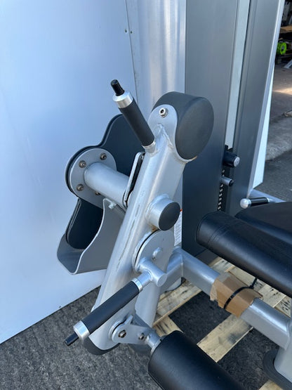 Life Fitness Signature Leg Extension