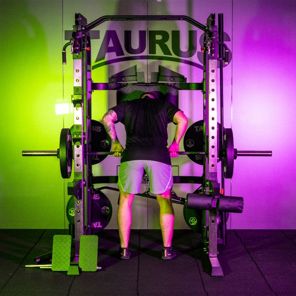 Taurus_Elite_Trainer_Barbell_Squats_1600_1600_600