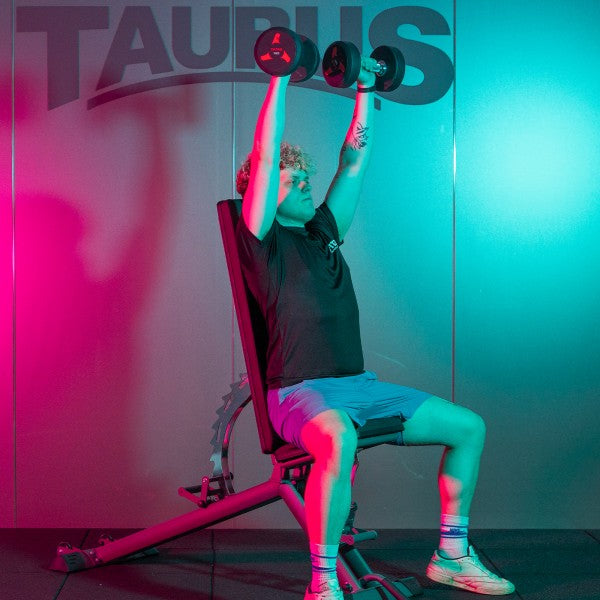 Taurus_SEBR2580_B900_Weight_Bench_Lifestyle_Shoulder_Press_1600x1600px_600