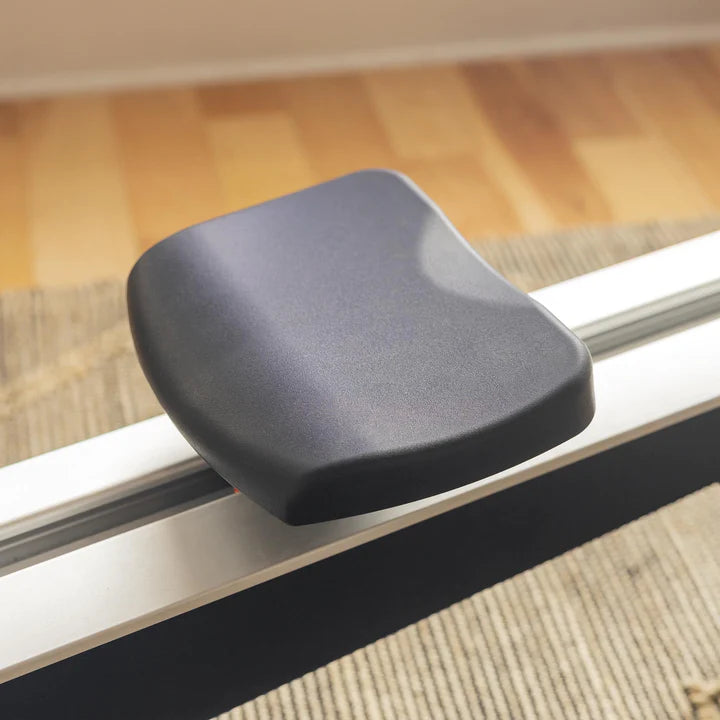 nordictrack_rw700_rowing_machine_2022_nordictrack_rw700_rowing_machine_2022_-_lifestyle_saddle_720x